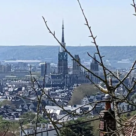 別荘 Maison Individuelle Avec Courette Et Vue Sur ルーアン